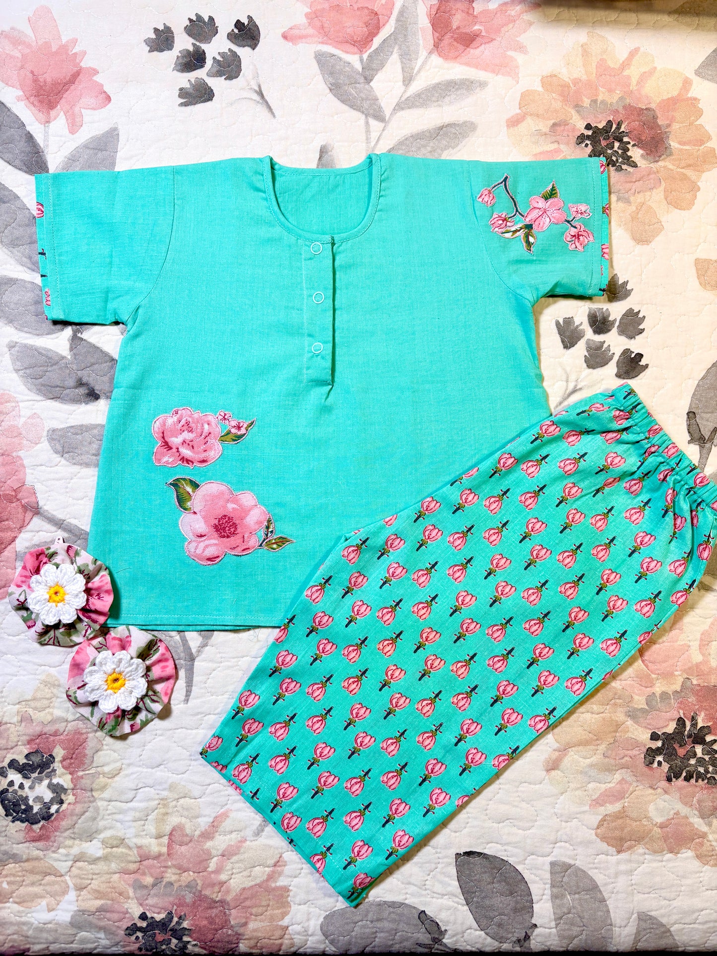 Turquoise Blossoms Appliqué Summer Set