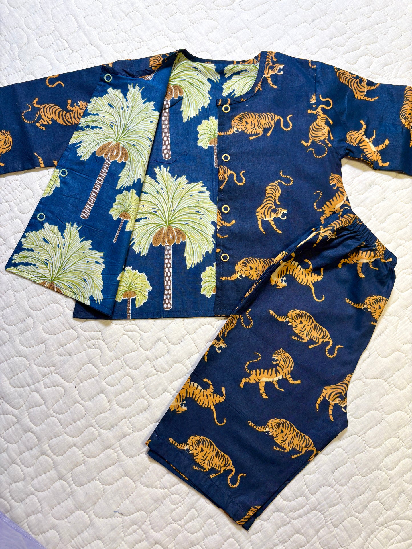 Tigers on Vacay Reversible Coords