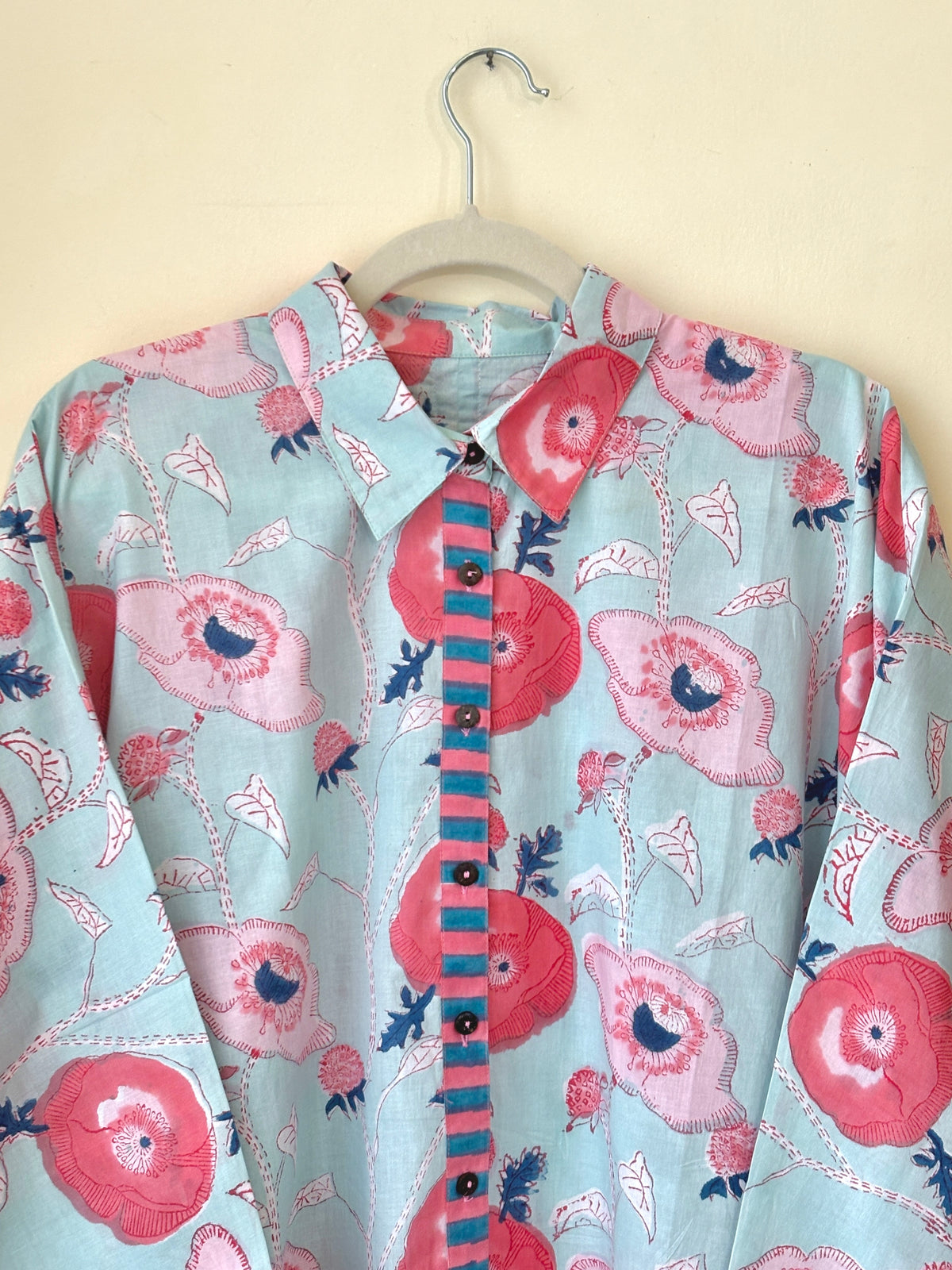Sea Foam Flo' Shirt for Moms