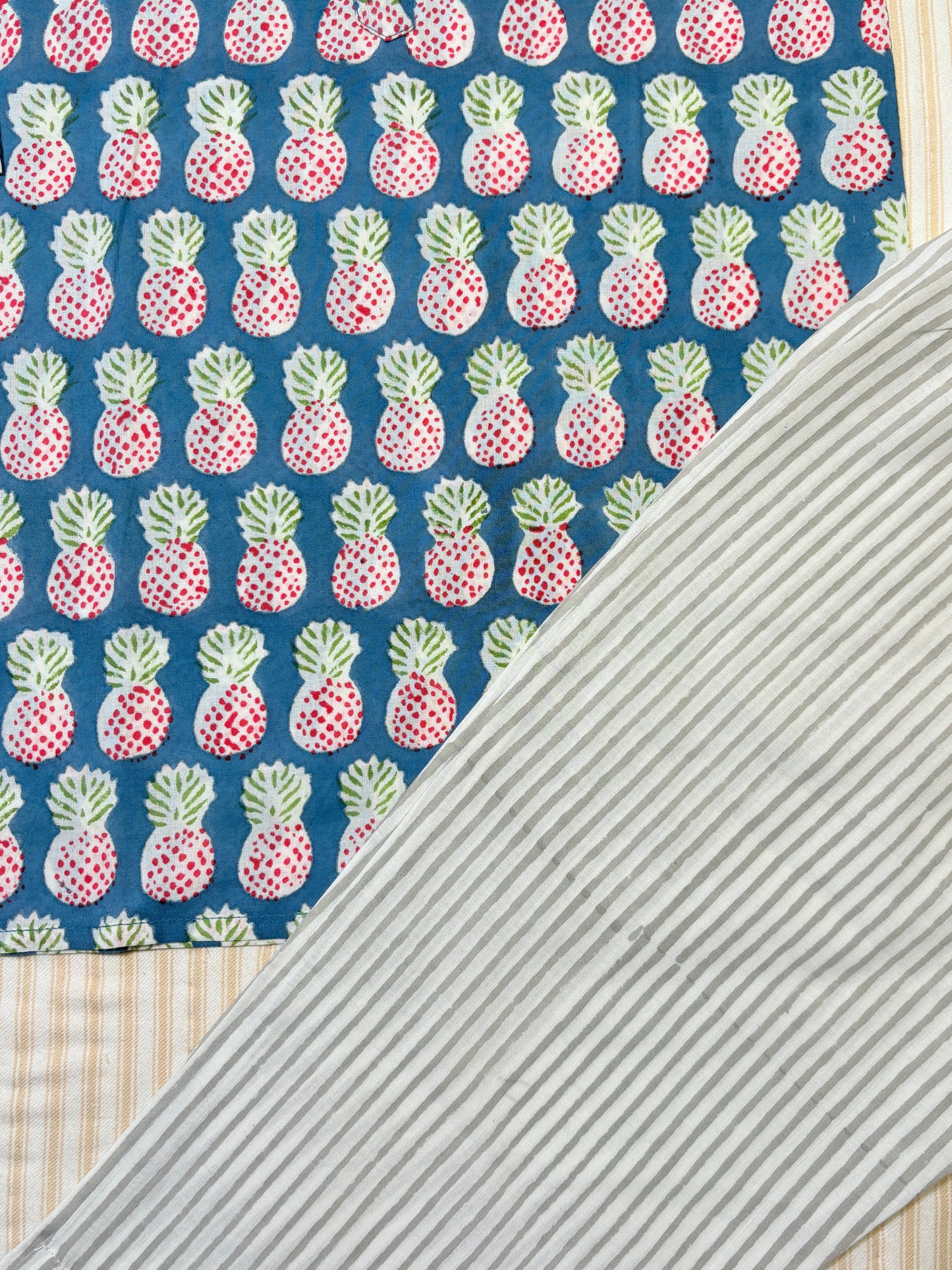 Ananas Kurta Pajama Set