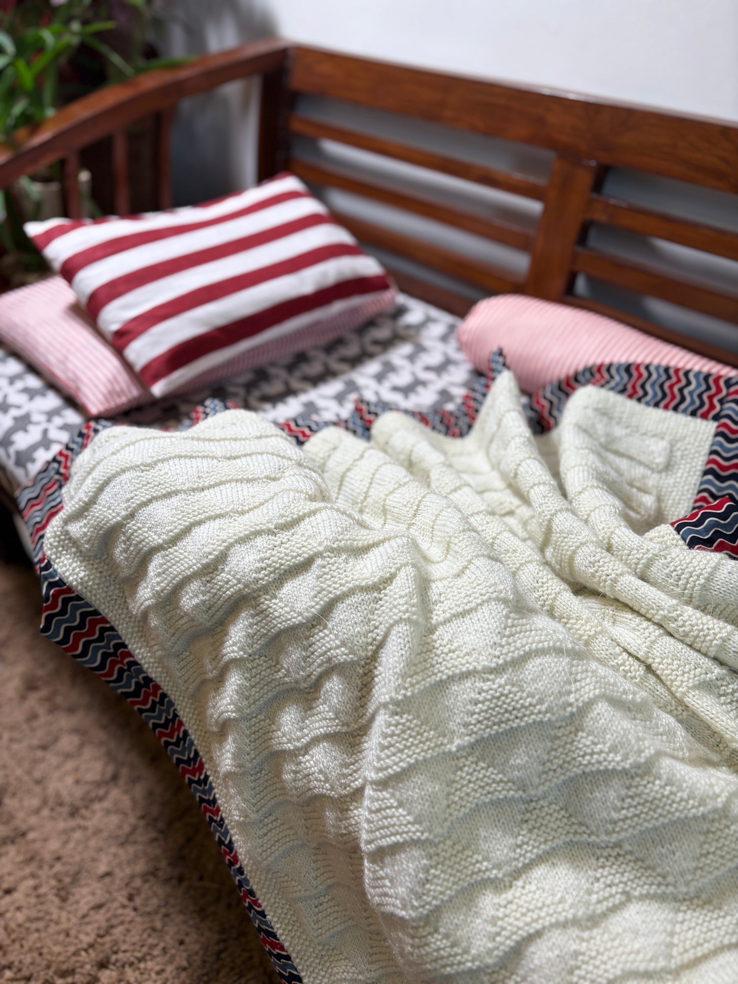Spring Water Knitted Blanket