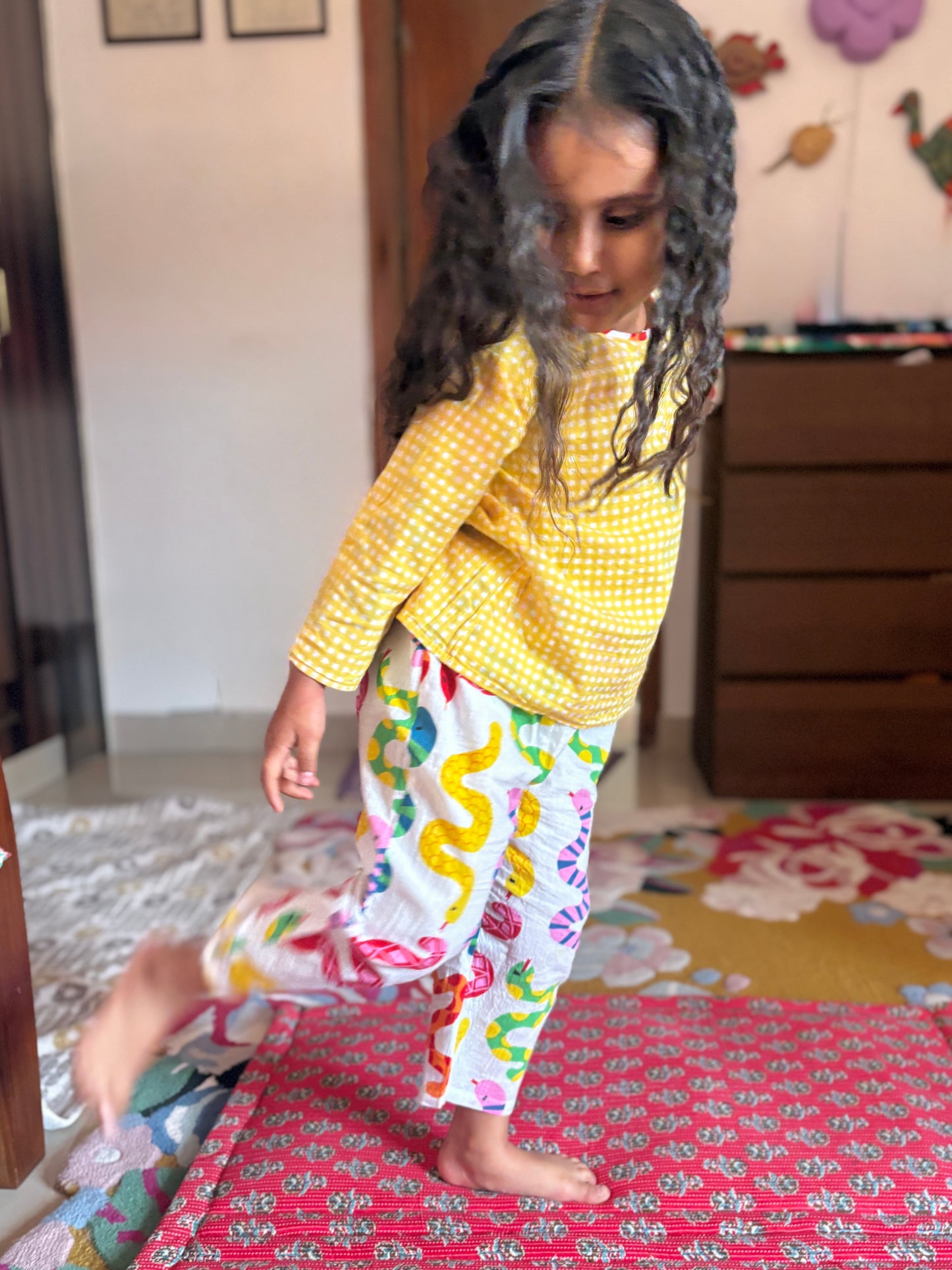 Snake Gummies Reversible Coords