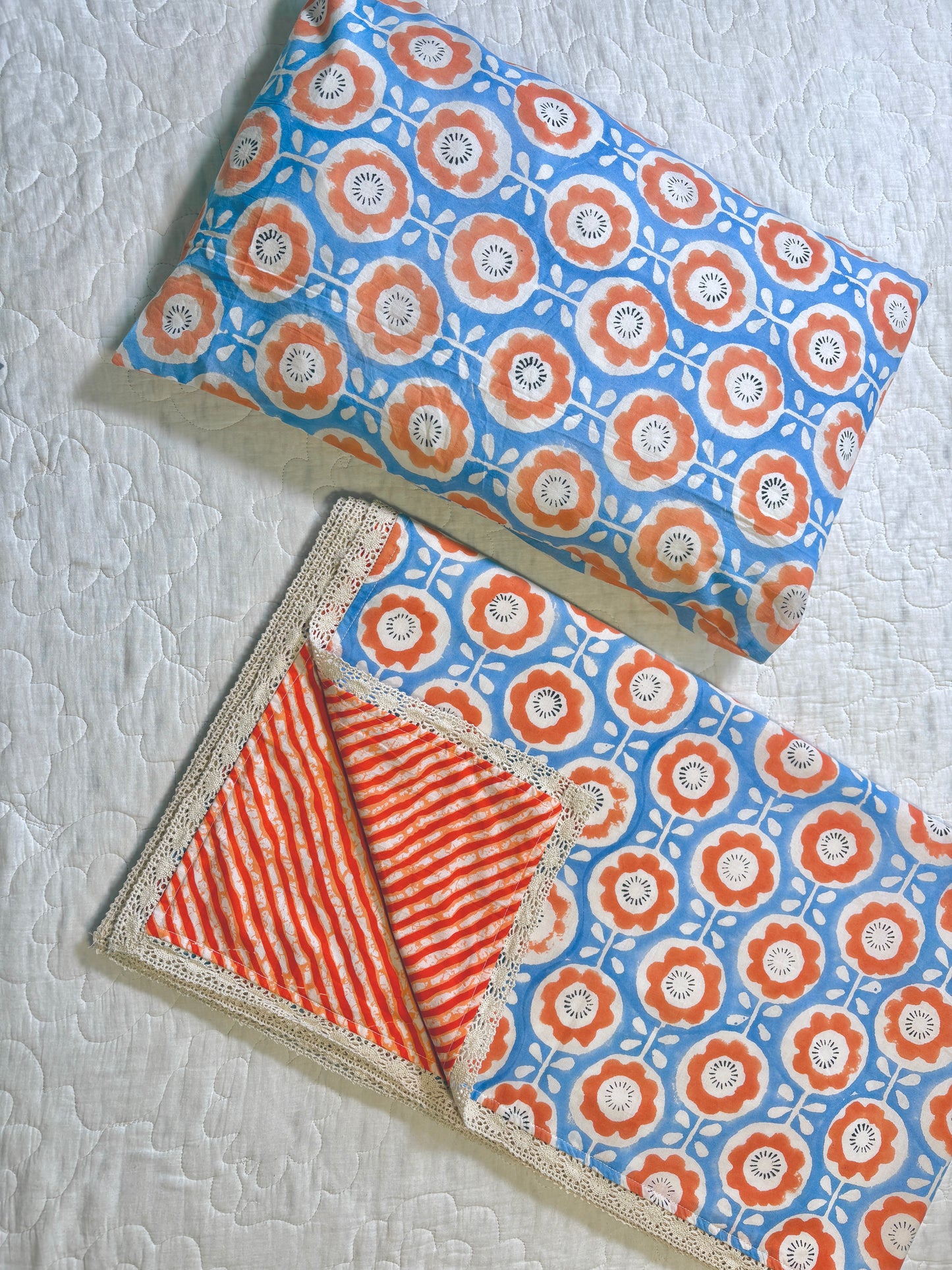Poppy  Dohar and Pillow Set
