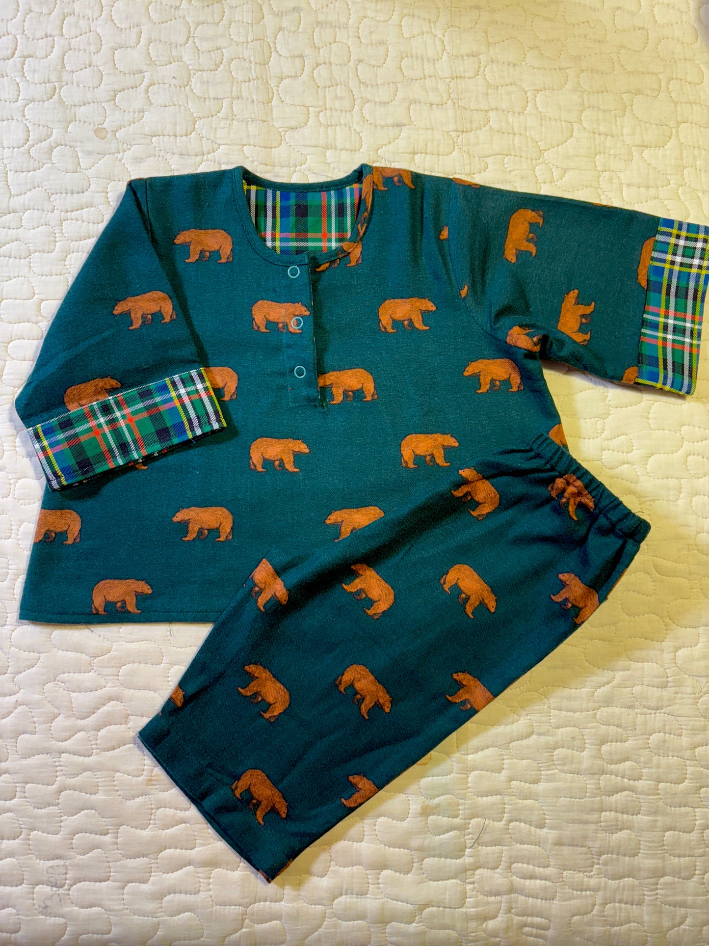 Grizzly Forest Flannel Reversible Coords