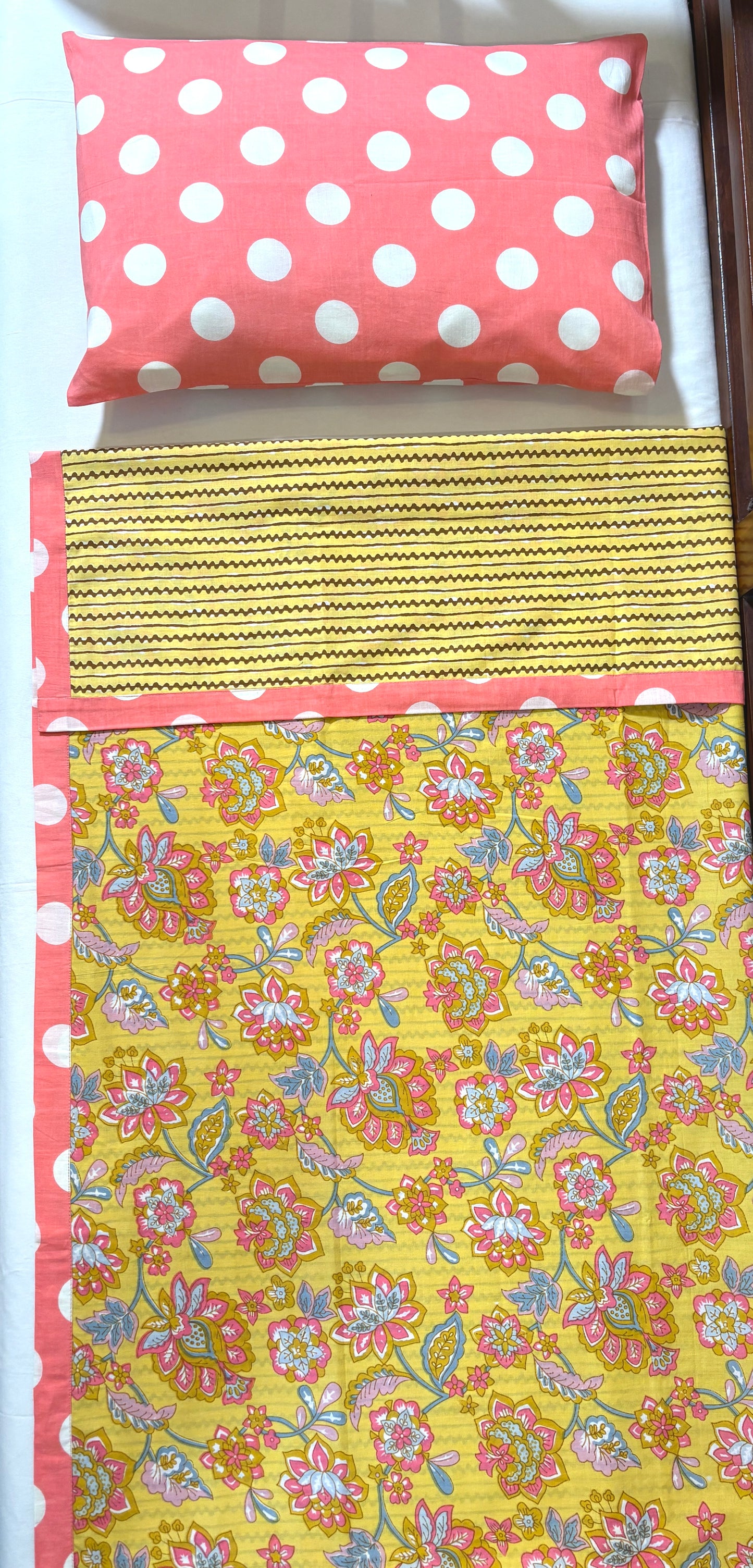 Mustard Field Dohar and Pillow Set