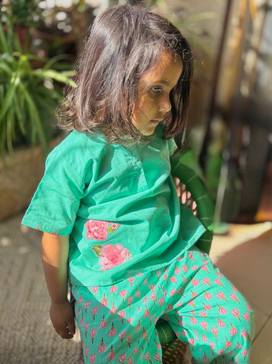 Turquoise Blossoms Appliqué Summer Set