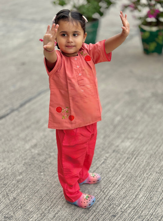 Tangerine Appliqué Summer Set