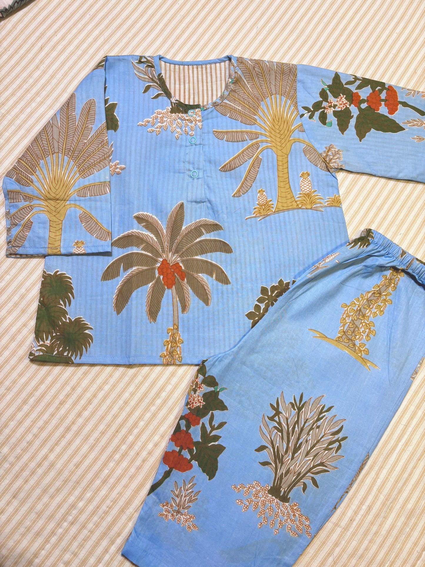 Powdered Jungle  Reversible Coords