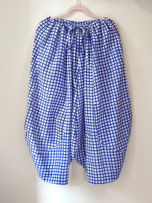 Hills Waterfall Pants for Moms