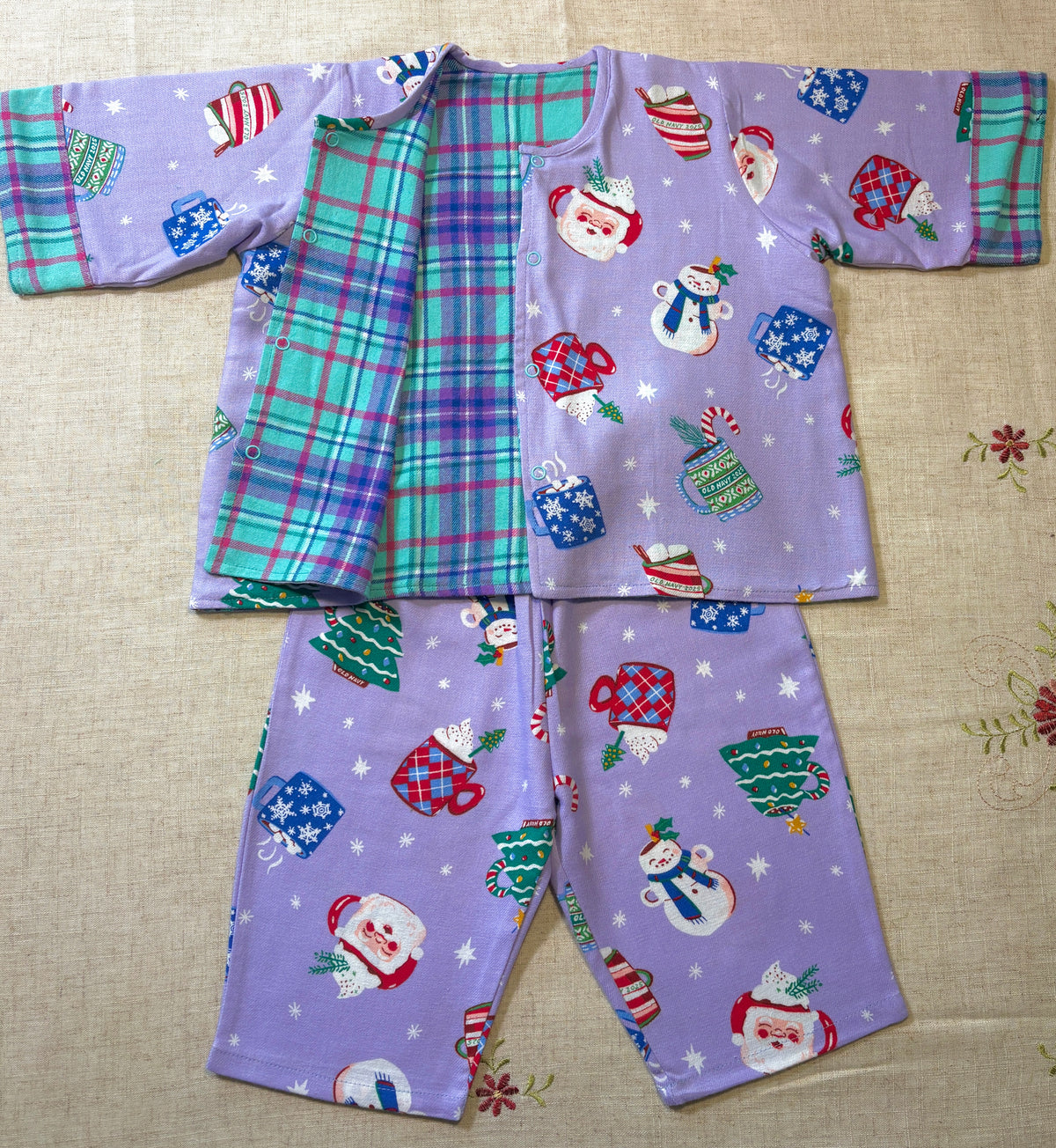 Frosted Santa Flannel Blanket & Coords for New Borns