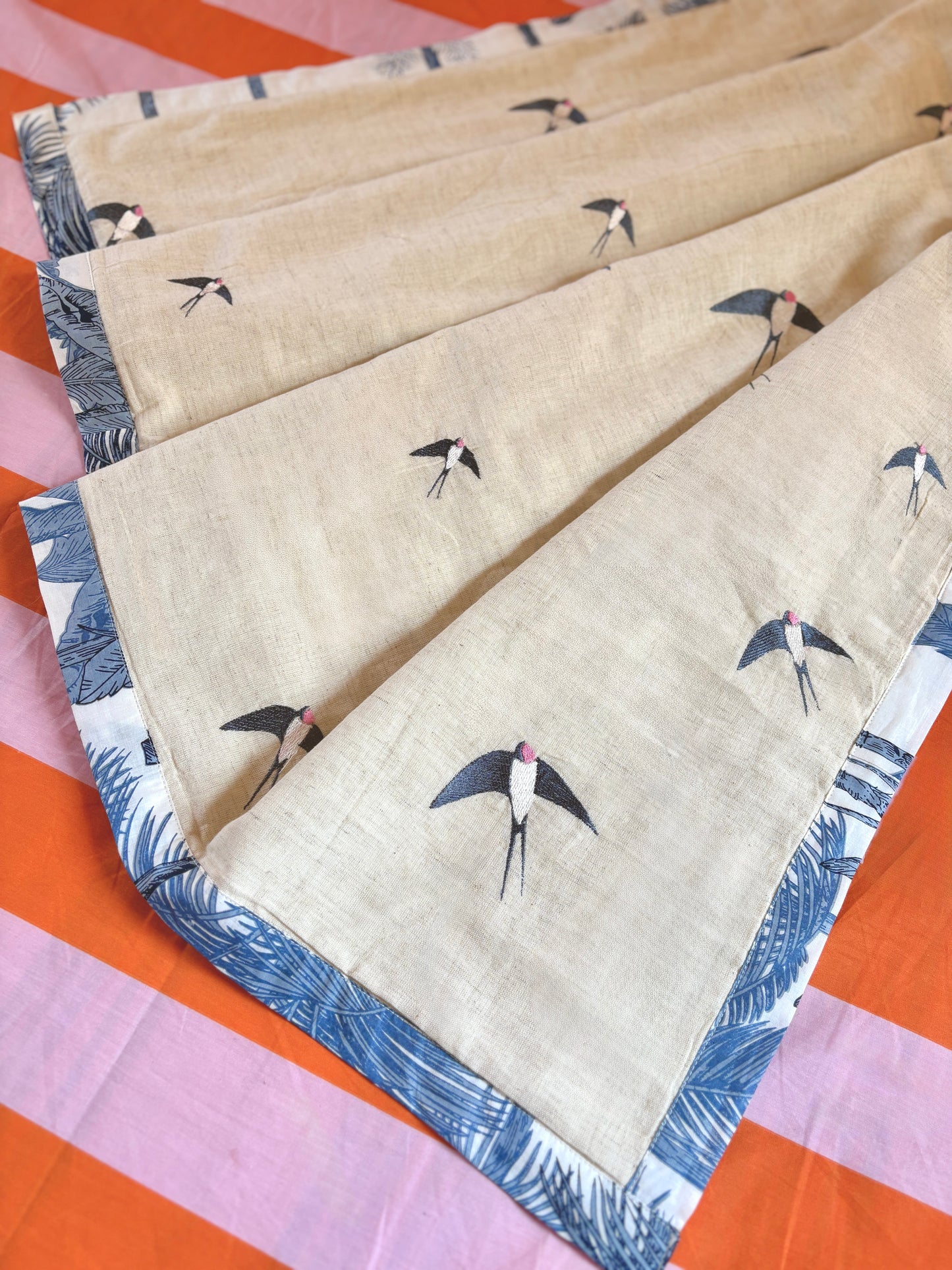 Birdy Embroidered Dohar