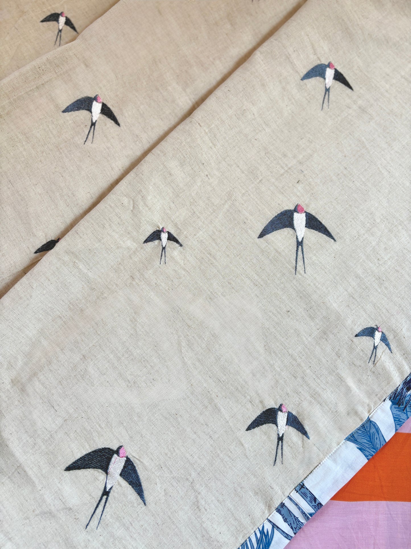 Birdy Embroidered Dohar